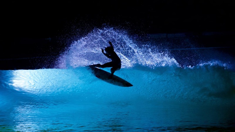 Wavegarden Night Surfing Experiment in Spain | Surf Park Central
